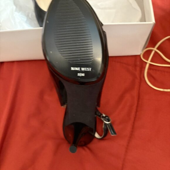 Shoes - Picture 2 of 2